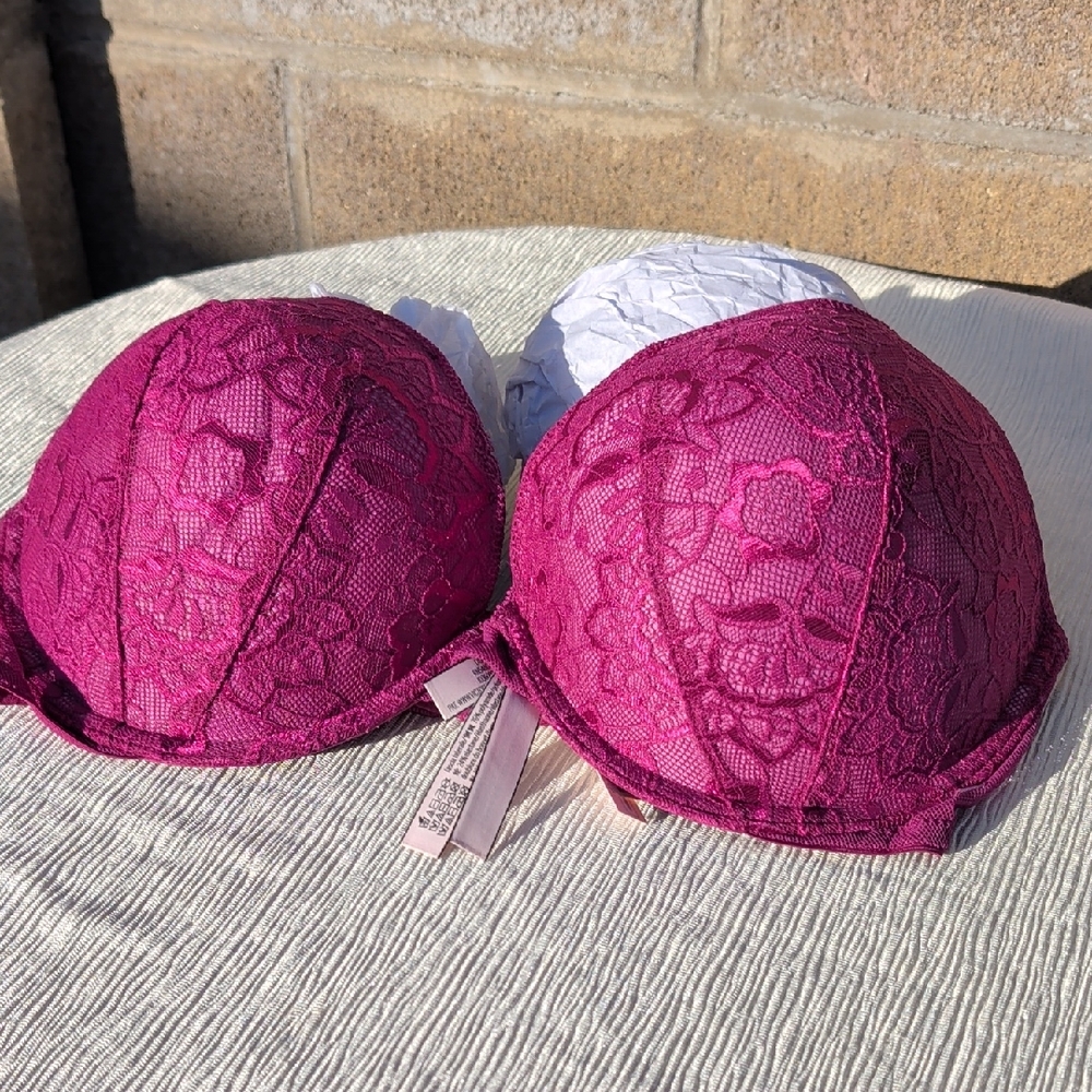 Victoria's Secret Fuchsia Lace Bra 38D - Picture 3 of 8